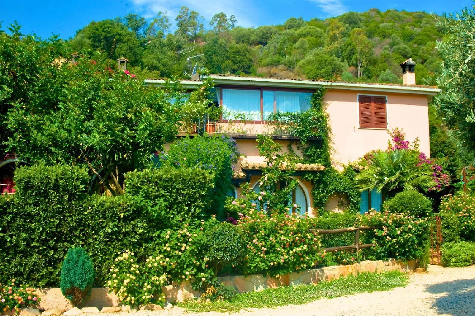 Villa Gisa Domus De Maria Apartment